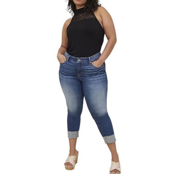 TORRID skinny jeans crop fit Raw hem Size 24 Medium/Dark wash - Picture 2 of 10